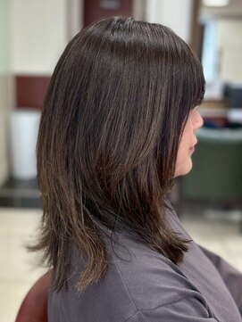 ヘアークリアー 春日部 おしゃれな大人の外ハネレイヤースタイル