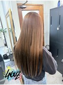 上品カッパーブラウンで艶めくストレートロング 【茅ヶ崎