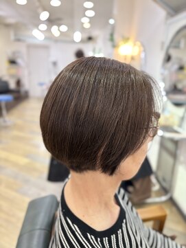 ビィーワンイースト(Be 1 EAST) ショートボブ