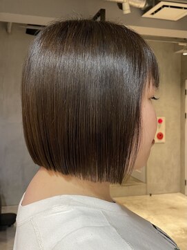 エリマ 調布(elima) 調布イルミナカラータッセルボブミルクティーベージュアッシュ