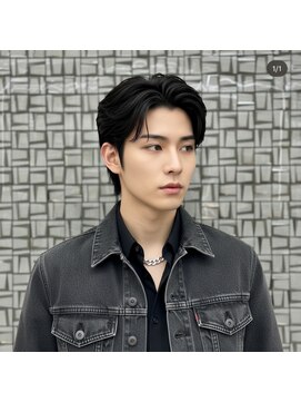 大人の韓国風ビジネススタイル