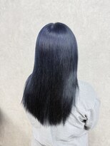 アン ブリーチ 大宮駅東口店(UN BLEACH)&nbsp;ブリーチ１回ネイビーブルーカラー♪