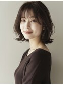 ミディアム20代30代ストレートレイヤー前髪なし前髪あり越谷