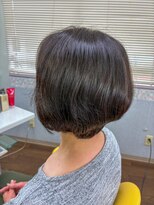 美容室 マジック(MAGIC) 前下がりショートグラボブ