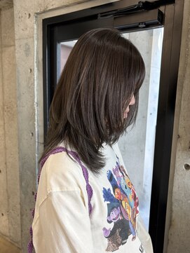 エイム(aim) olive beige × layer cut