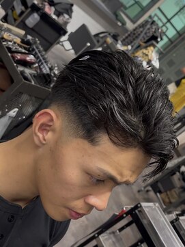 フランクスバーバーリベラルド 横浜(FRANK'S BARBER LIBERALD) メンズメンズカットブリーチパーマR