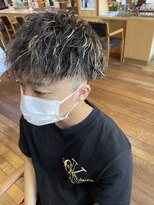 ビハツヤ(BIHATSU-YA)&nbsp;ツイストスパイラルパーマ×ハイライトカラー