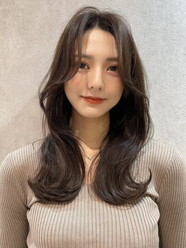 ルームバイシー 新宿(Loom. by Sea) 韓国風前髪/シルキーベージュ/グレージュカラー/斜めバング