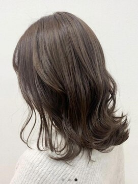 クアトロ グランシュ 川崎店(QUATRO × GranCieux) オリーブベージュ