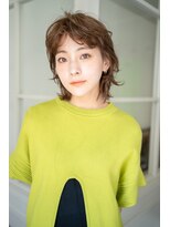 マグノリア オモテサンドウ(MAGNOLiA Omotesando) ラフな軽やかレイヤーカットミディ・・・HINATA