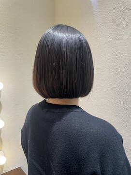 エルサフィロ ヨドヤバシ(el zafiro yodoyabashi) ボブ　顎ラインボブ