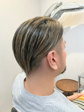 アイノ(AINO.) ブリーチ抜きっぱなしハイライト[茅ヶ崎/茅ヶ崎駅/湘南]