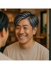 白髪を魅力に変える。大人メンズのハイライト