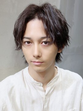 ルーツ(ROOTS) ツイストパーマでつくるセンターパートスタイルh