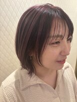 ラトゥアルーチェ(La tua Luce)&nbsp;レイヤーミディアムカット　ハイライトカラー