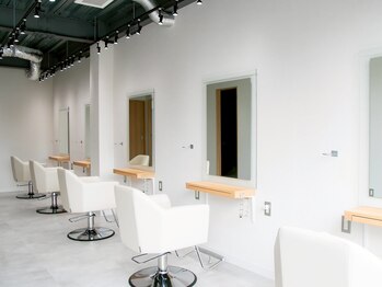 LeDio the ISIN【髪質改善/縮毛矯正/白髪染め/白髪ぼかし/横浜】【レディオザイシン】