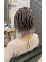 アンディー(&dy)&nbsp;髪質改善トリートメント艶感グレージュボブ大人の上品なスタイル