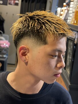バーバー スタジオ ラフテル(Barber Studio RAFTEL) モヒカンスタイル