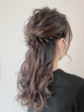 ジェイエルビー(JLB) 【JLB・yuu】ふんわりハーフアップ