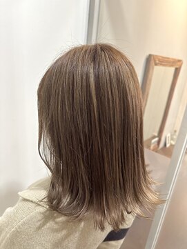 ハロ 蕨(HALO) ☆ミルクティベージュ☆【阿部佑香】