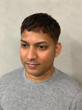 ソアー 新大阪(SOAR) ナチュラルブラウン刈り上げ短髪ベリーショート【新大阪】