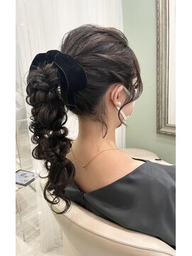 トリコ ショップアンドヘアサロン(tricot shop hair salon) ポニーアレンジ