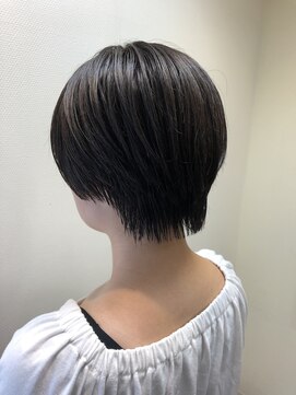 ユーリ(juli) コンパクトショート