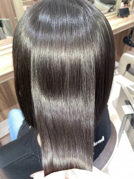 アッシュ 清瀬店(Ash) つやつや縮毛矯正