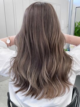 ネイロ バイ ジルブラン 葛西(NeiRo by JIL BLAN) ハイライト白髪ぼかしダブルカラーインナーカラーショートボブ