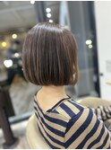 ボブの赤み消しカラー