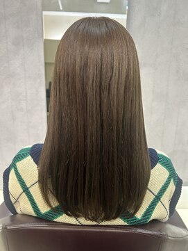 ロミバイリー(Romi by Lyee) オリーブベージュカラー