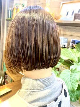 ピーシーエイチ(P.C.H) ぱつっとボブ