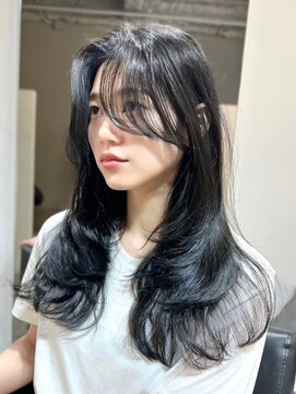 ニトバイアンキシム(nit by ahnkism) 韓国風レイヤーカット顔まわりくびれオルチャン堀江
