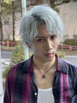 ポプルス(popls)&nbsp;ホワイトカラー/センターパートウルフ/ウルフカット