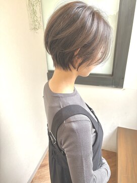 アバース(abirth) 旬な丸みショートヘア　20代30代40代