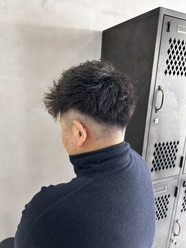 フェリア 松山(Feria) フェードパーマ 深田和也