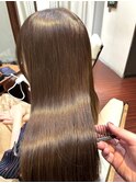 夏の明るいベージュ