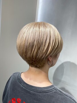 トゥーン 川崎店(TOON) ピンクベージュ/丸みショート/ハイトーンカラー