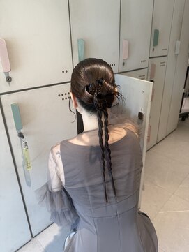 ムーム(Momb) タイトアレンジ