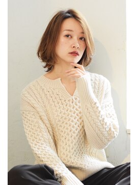 ジョエミバイアンアミ(joemi by Un ami) joemi 新宿 トップふんわりで小顔にも見える毛先パーマ　近江