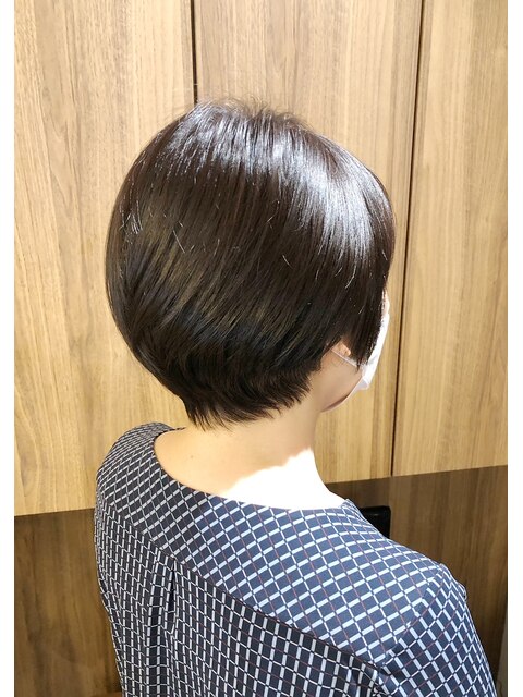 ナチュラルな丸みショート◇40代50代60代ヘアスタイル