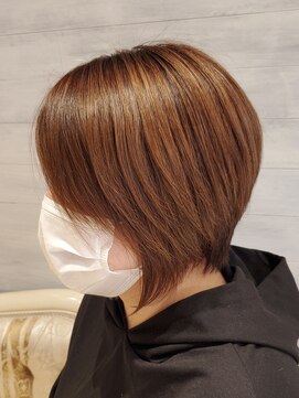 リッシュグランデ(riche GRANDE by CHANDEUR) グラデーションボブ アシンメトリー