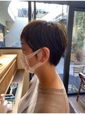 大人のシンプルでスタイリッシュな大人ショートボブ(店長イカリ)