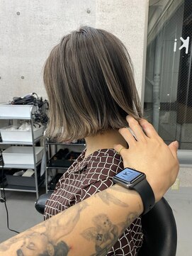 イキ 表参道(iki omotesando) モード/無造作ウェーブ/大人ガーリー[表参道駅]