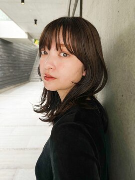 アンガーデン(Une GARDEN) 地毛風ダークブラウン×レイヤーミディ