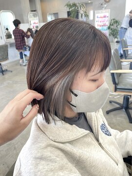 シェル 津山の手店(shel) 大人可愛い切りっぱなしボブイヤリンググレー透明感20代30代