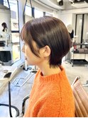 40代50代60代耳かけショート前髪なしハンサムショート白髪ぼかし