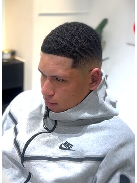 グラッシー(GLASSY) スペインカール/スパイキーショート/フェザーパーマ/フェード：