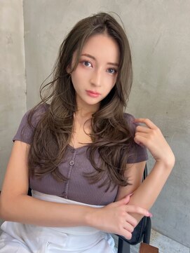 エイミー(Aimee) Aimee 町田　大人ロング×オリーブカラー