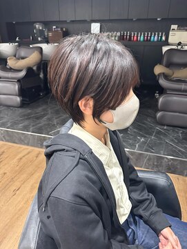 ハピネス クローバー 八木店(Happiness CLOVER) 大人マッシュショート/丸みショート/イメチェン/30代40代50代